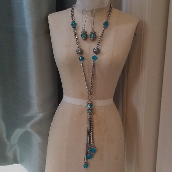 Woman's Necklace and Earring Set Aqua Blue Chrystals Silver Tone - Picture 1 of 7